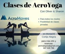 Clases de AcroYoga en Monachil